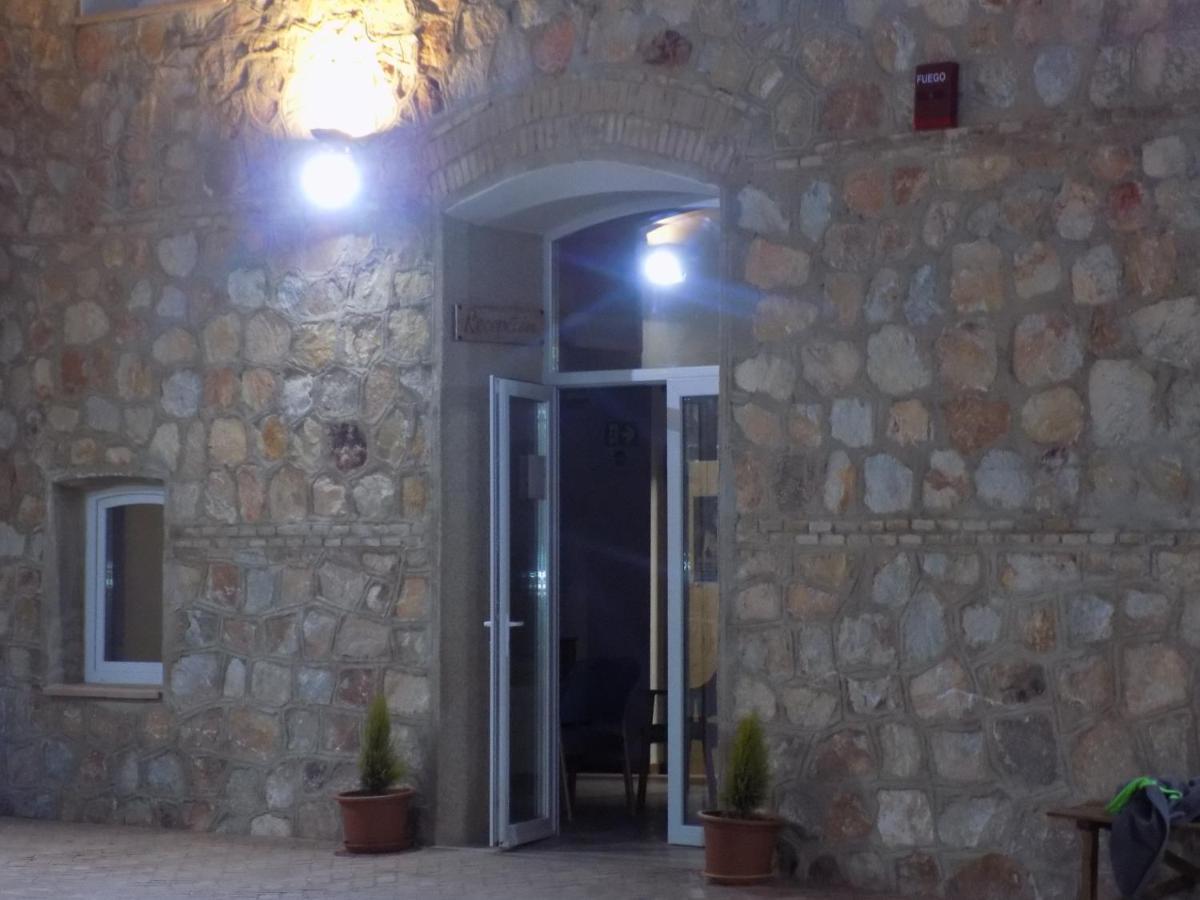 Hotel Rural Suenos Del Quijote Madridejos Exterior photo